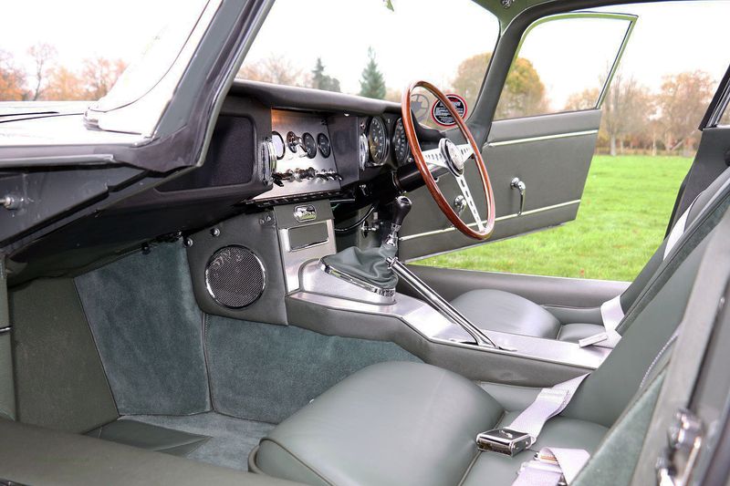 Jaguar E Type Series One Flat Floor