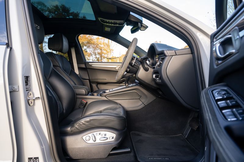 Porsche Macan GTS PDK