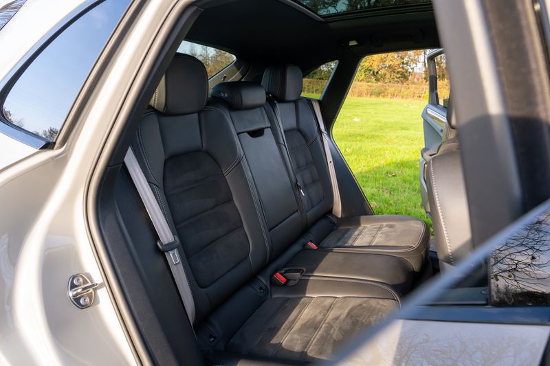 Porsche Macan GTS PDK