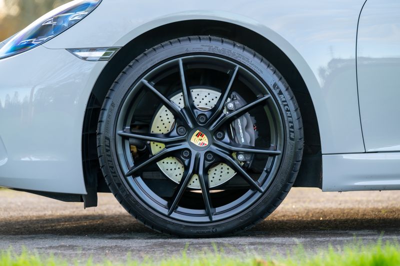 Porsche Boxster 2.0 T PDK