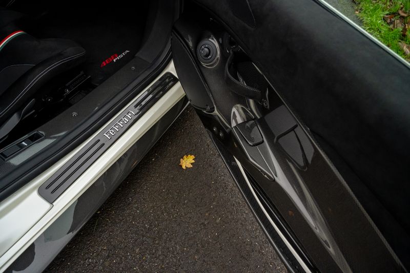 Ferrari 488 Pista V8 F1 DCT