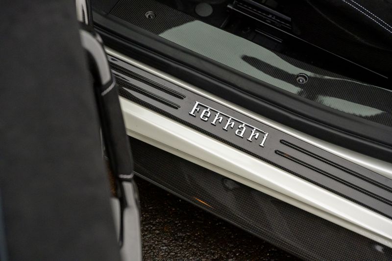 Ferrari 488 Pista V8 F1 DCT