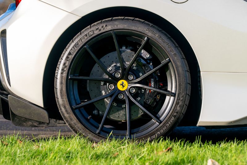 Ferrari 488 Pista V8 F1 DCT