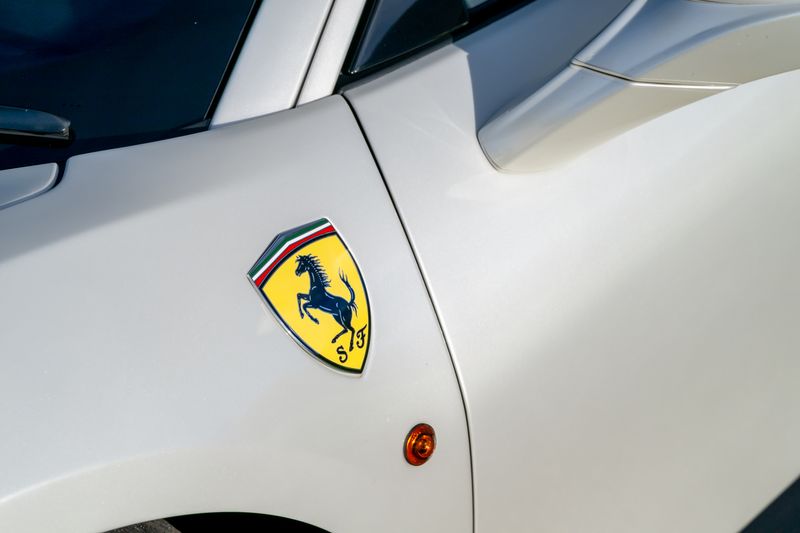 Ferrari 488 Pista V8 F1 DCT