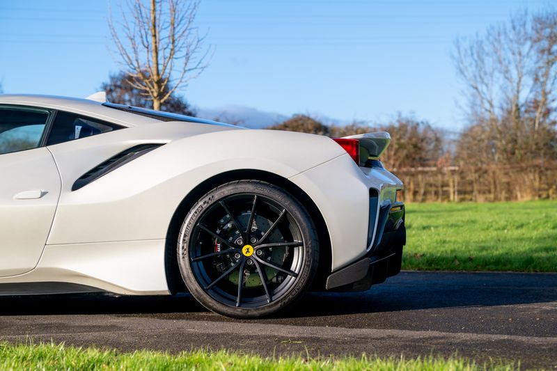 Ferrari 488 Pista V8 F1 DCT