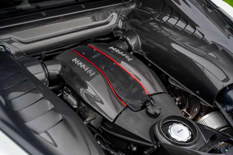 Ferrari 488 Pista V8 F1 DCT