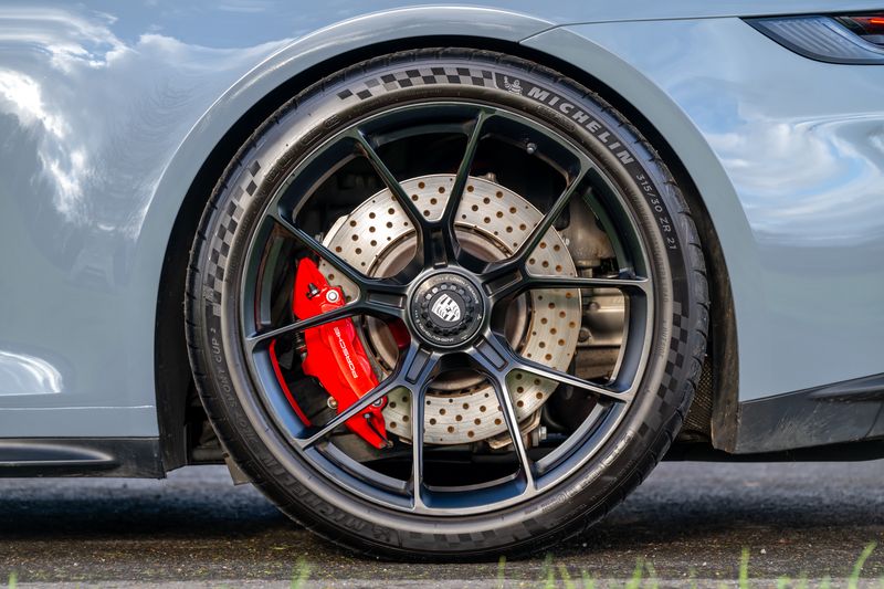 Porsche 911 (992) GT3 Touring PDK