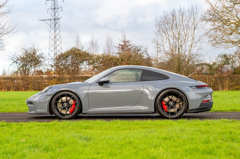Porsche 911 (992) GT3 Touring PDK