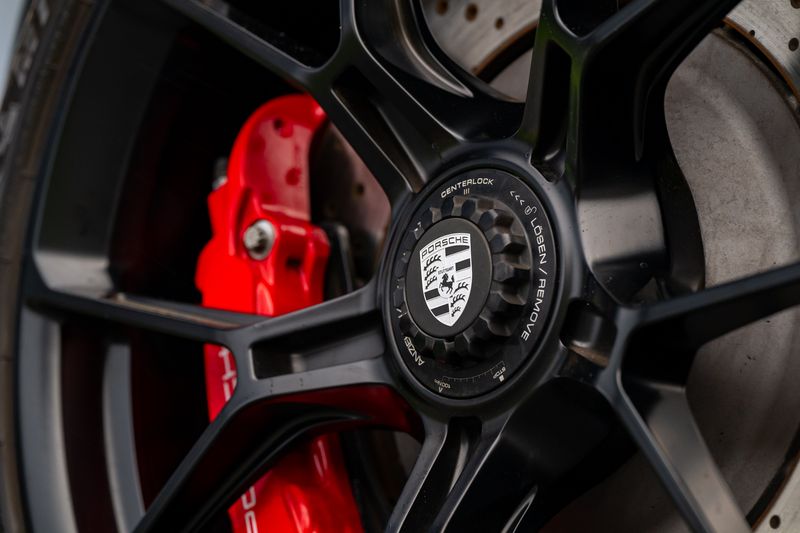 Porsche 911 (992) GT3 Touring PDK