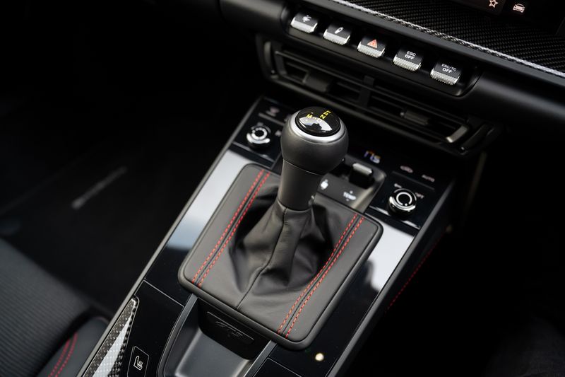 Porsche 911 (992) GT3 Touring PDK