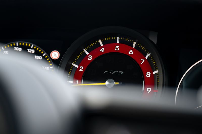 Porsche 911 (992) GT3 Touring PDK