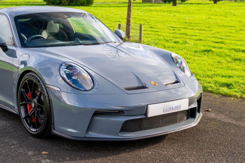 Porsche 911 (992) GT3 Touring PDK