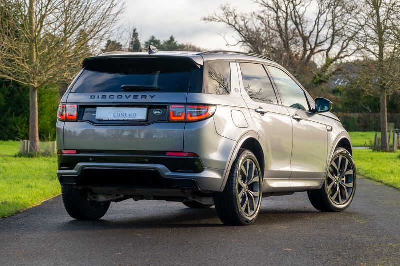 Land Rover Discovery Sport P300e R-Dynamic SE