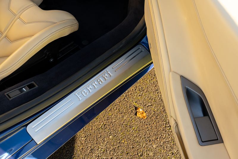 Ferrari 458 Italia Coupe F1 DCT