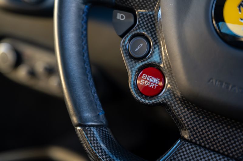 Ferrari 458 Italia Coupe F1 DCT