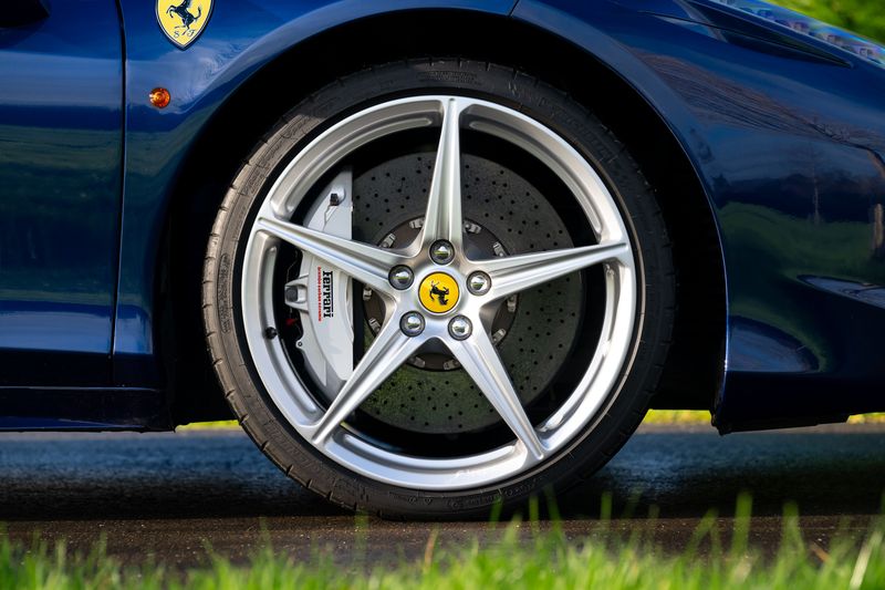 Ferrari 458 Italia Coupe F1 DCT