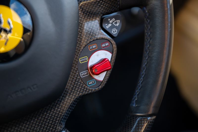 Ferrari 458 Italia Coupe F1 DCT