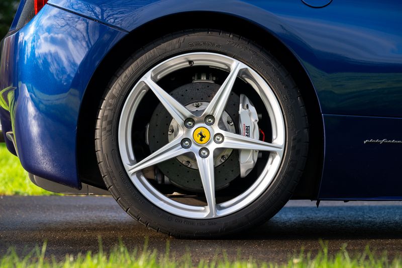 Ferrari 458 Italia Coupe F1 DCT