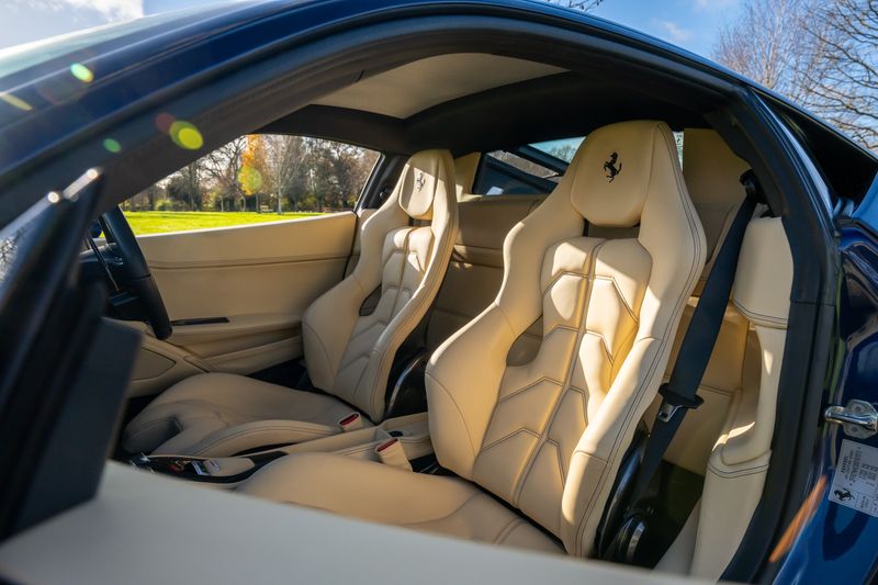 Ferrari 458 Italia Coupe F1 DCT