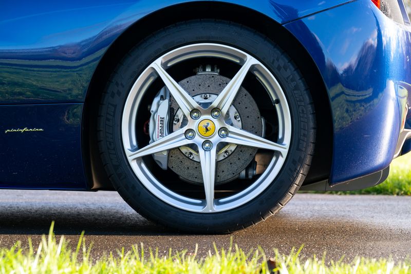 Ferrari 458 Italia Coupe F1 DCT