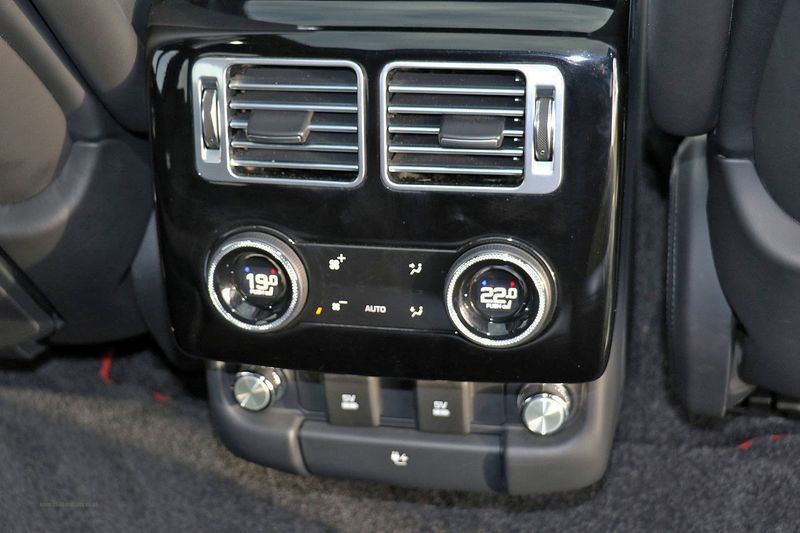 Range Rover 5.0 SV Autobiography