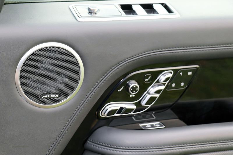 Range Rover 5.0 SV Autobiography