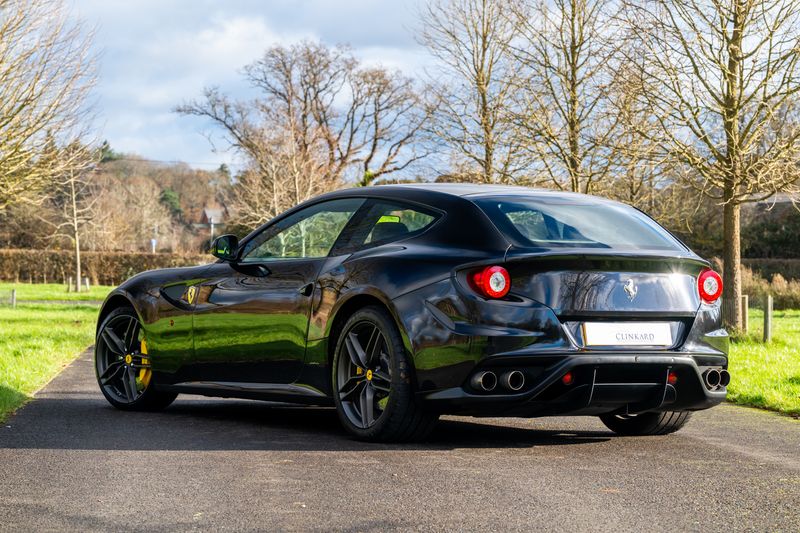 Ferrari FF V12 F1 DCT 4WD