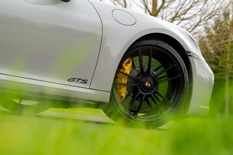 Porsche 911 (992) Carrera GTS PDK