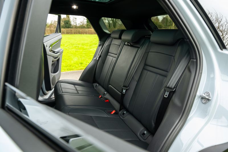 Range Rover Evoque D200 MHEV Dynamic HSE