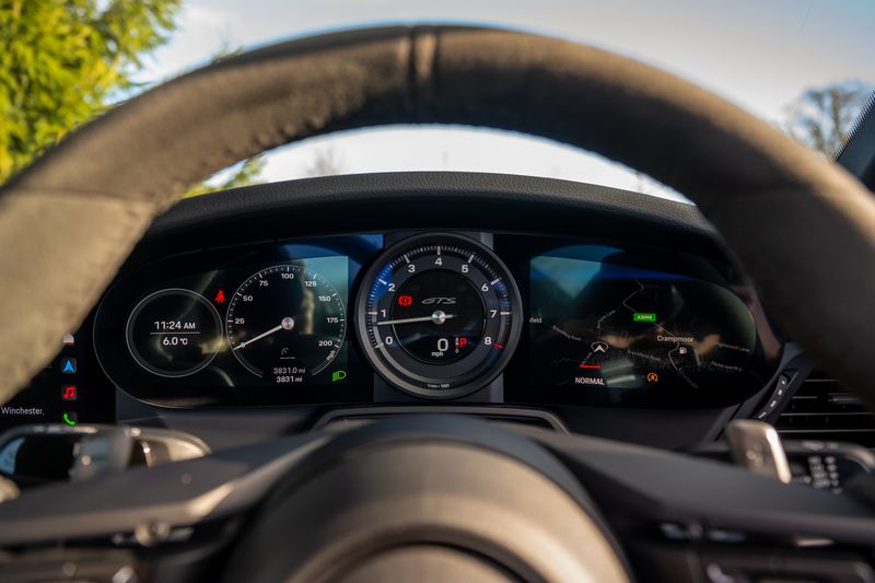 Porsche 911 (992) Carrera GTS PDK