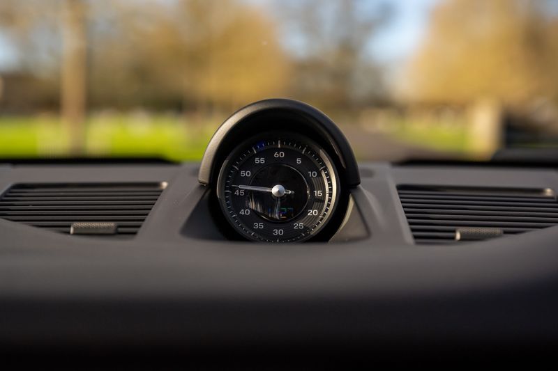 Porsche 911 (992) Carrera GTS PDK