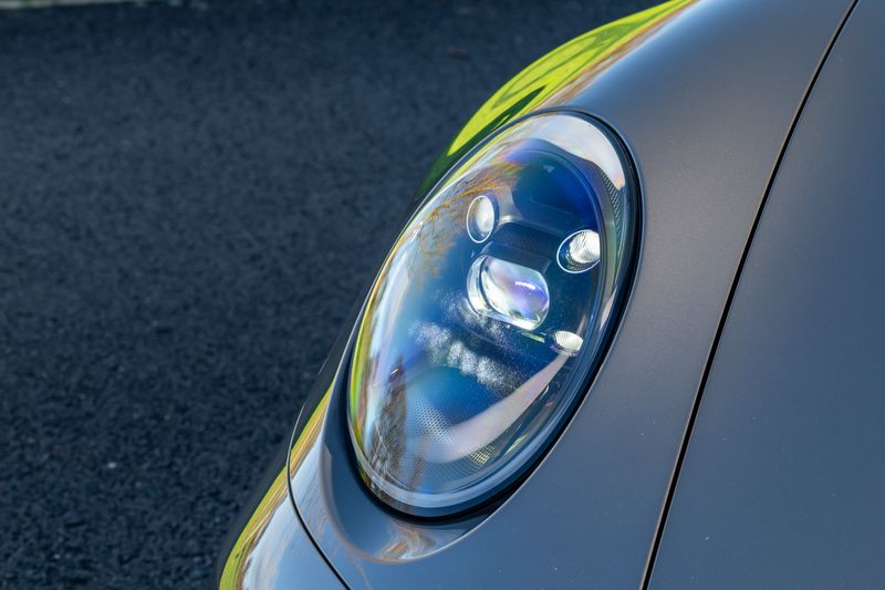 Porsche 911 (992) Carrera GTS PDK