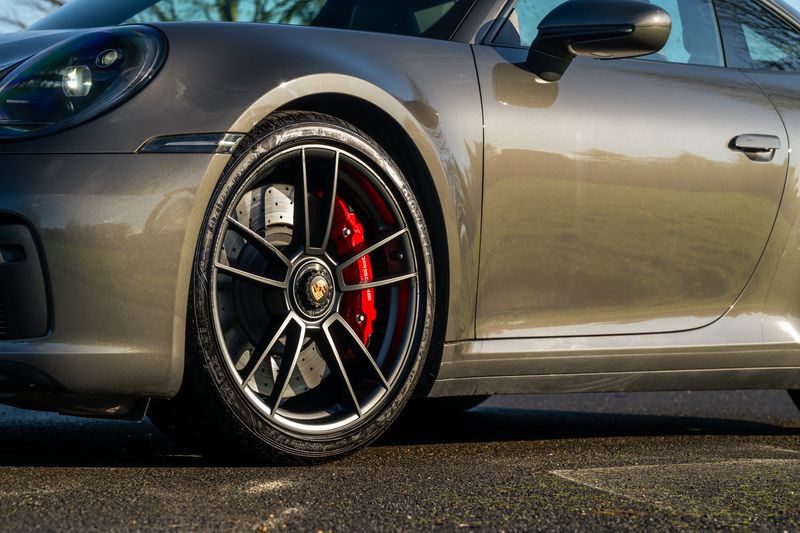 Porsche 911 (992) Carrera GTS PDK