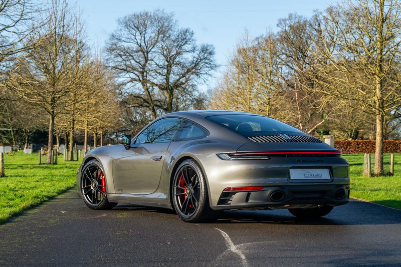 Porsche 911 (992) Carrera GTS PDK