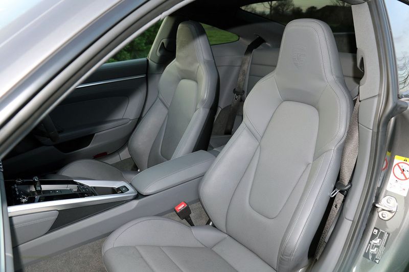 Porsche 992 Carrera S Coupe PDK