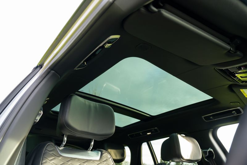 Range Rover 4.4 P615 V8 SV Auto 4WD