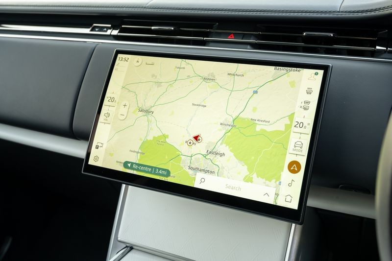 Range Rover 4.4 P615 V8 SV Auto 4WD