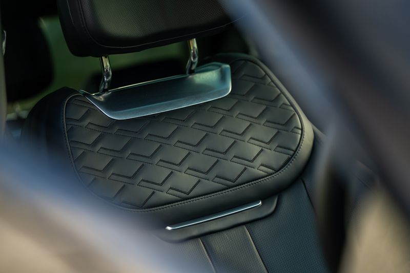 Range Rover 4.4 P615 V8 SV Auto 4WD