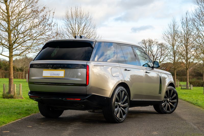 Range Rover 4.4 P615 V8 SV Auto 4WD