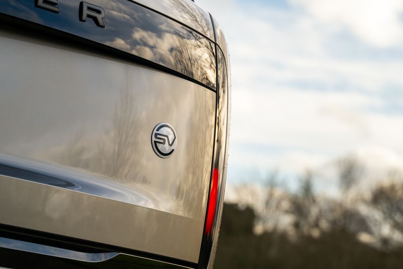 Range Rover 4.4 P615 V8 SV Auto 4WD