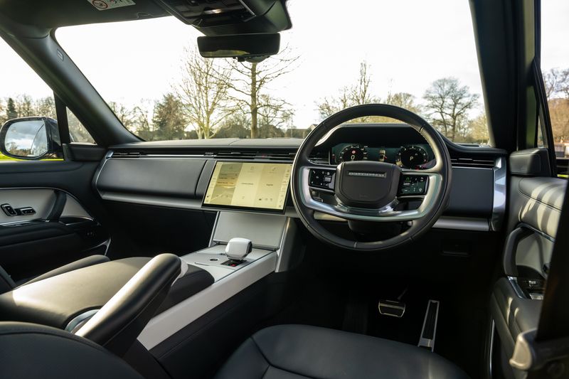 Range Rover 4.4 P615 V8 SV Auto 4WD