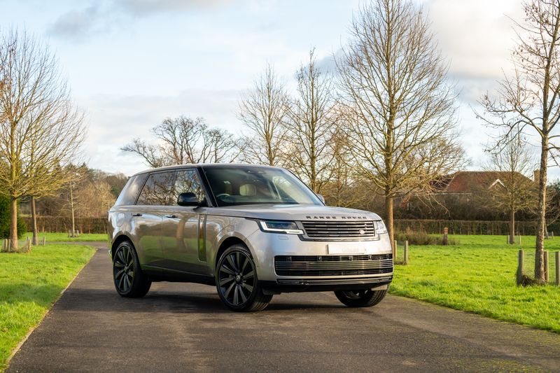 Range Rover 4.4 P615 V8 SV Auto 4WD