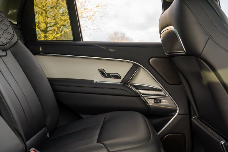 Range Rover 4.4 P615 V8 SV Auto 4WD