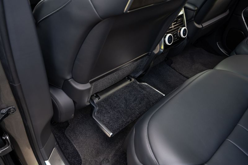 Range Rover 4.4 P615 V8 SV Auto 4WD