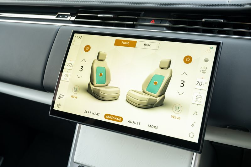 Range Rover 4.4 P615 V8 SV Auto 4WD