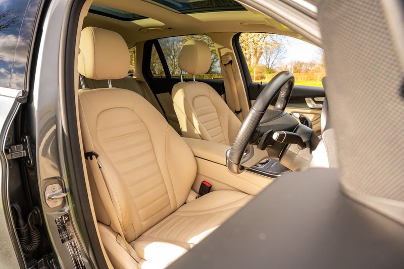 Mercedes-Benz GLC250 Sport (Premium Plus) G-Tronic+ 4MATIC