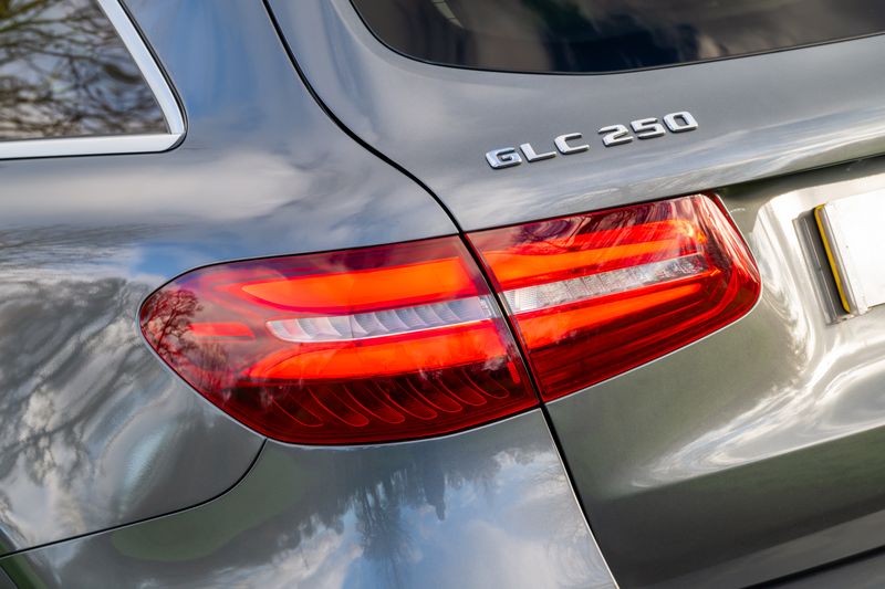 Mercedes-Benz GLC250 Sport (Premium Plus) G-Tronic+ 4MATIC