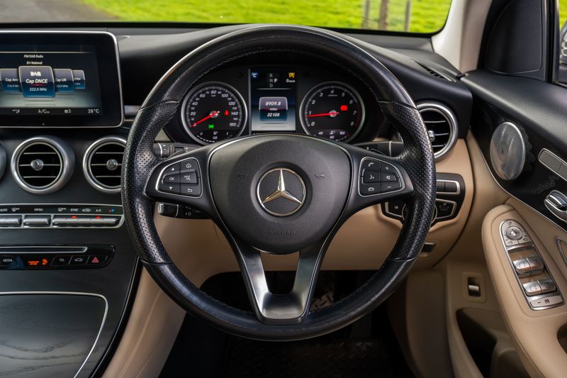 Mercedes-Benz GLC250 Sport (Premium Plus) G-Tronic+ 4MATIC