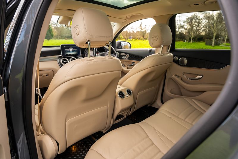 Mercedes-Benz GLC250 Sport (Premium Plus) G-Tronic+ 4MATIC