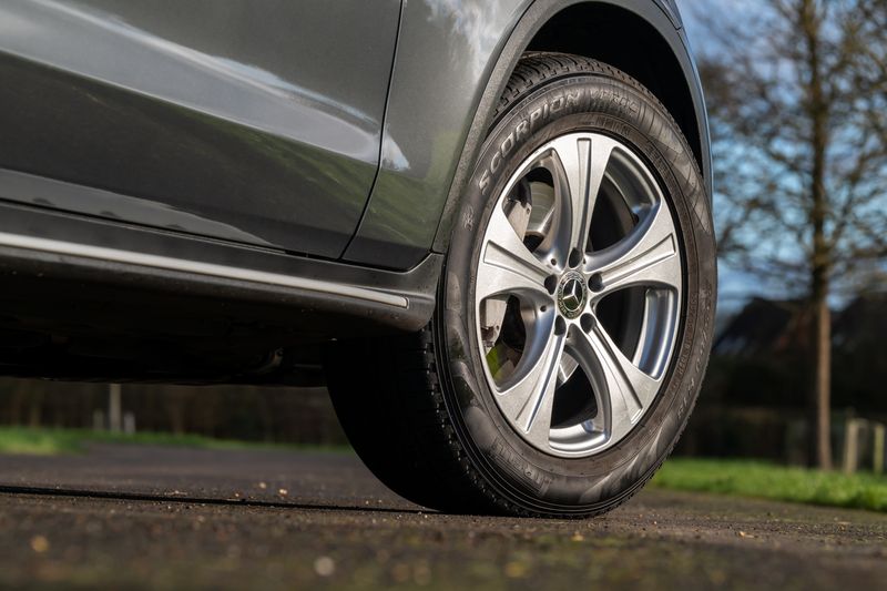 Mercedes-Benz GLC250 Sport (Premium Plus) G-Tronic+ 4MATIC